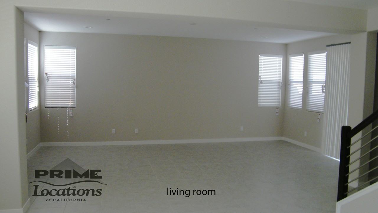 4844 Holden Dr - Photo 2 of 11