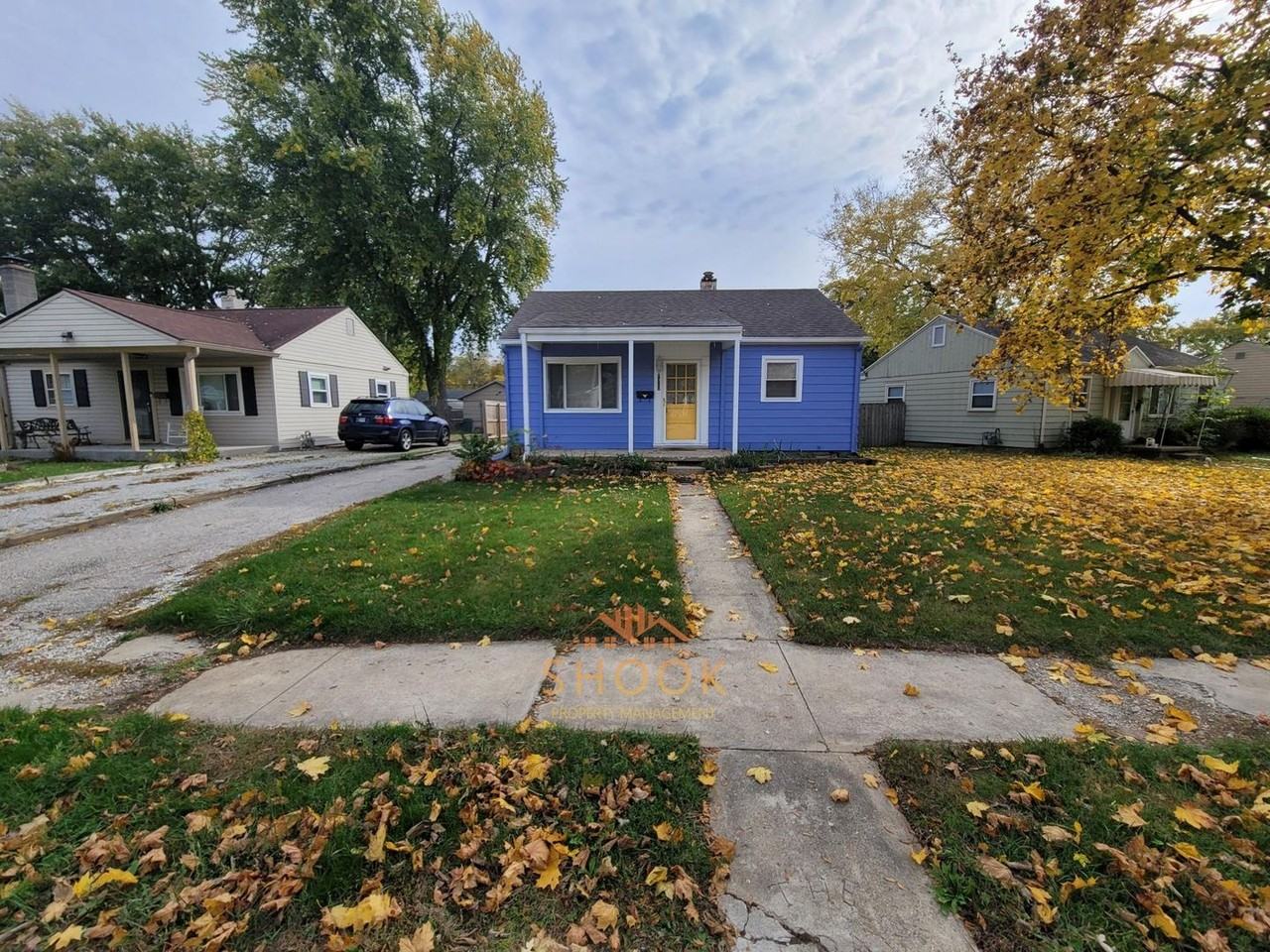 1323 Sunset Dr - Photo 4 of 17