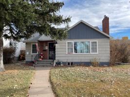 featured image of 4001 Frontier Park Ave