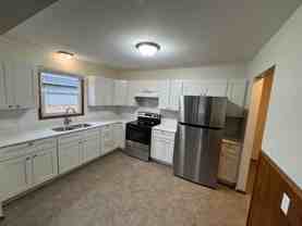 1348 5th Ave SE - Photo 1 of 1
