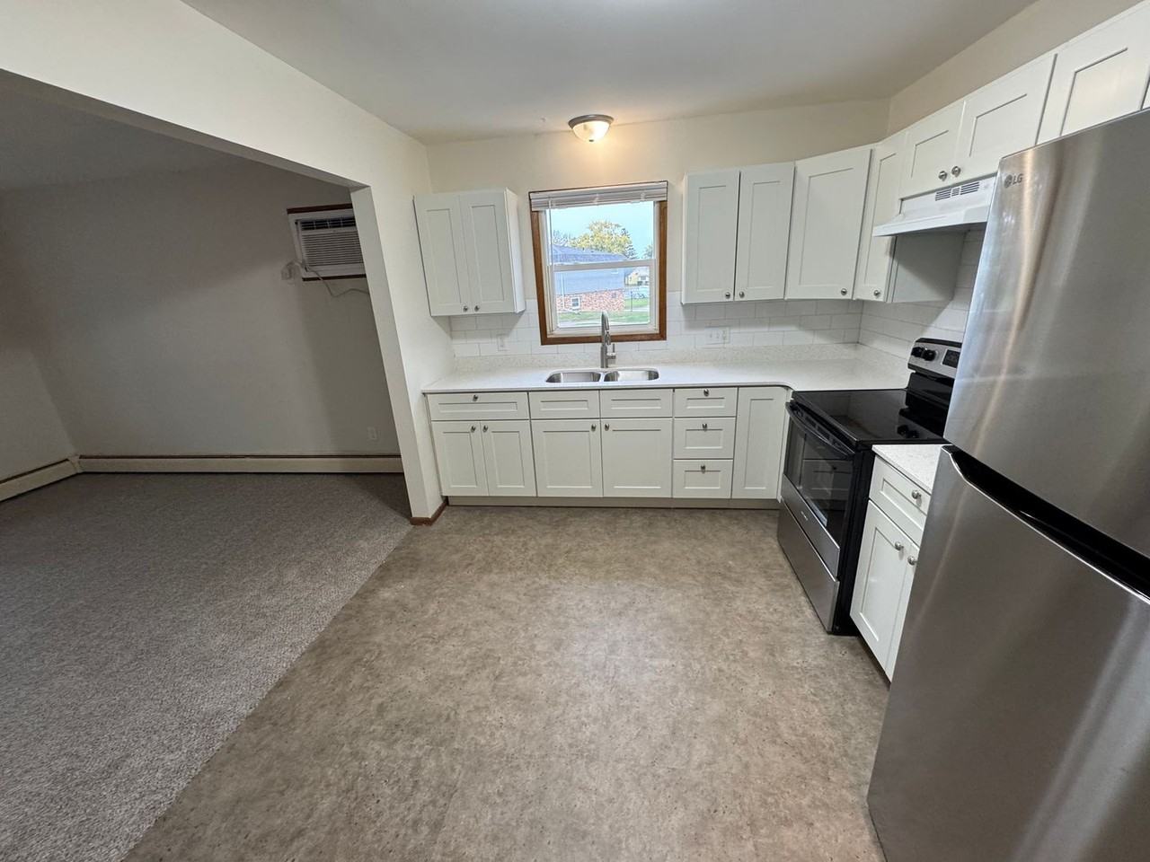 1348 5th Ave Se - Photo 2 of 11