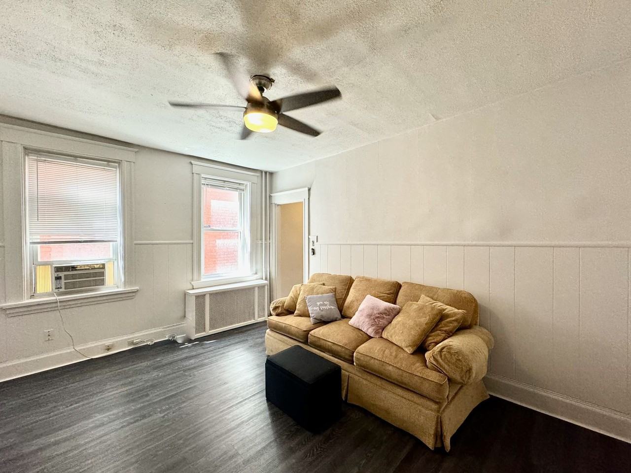 2347 Stratford Ave - Photo 4 of 50