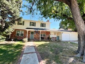 3320 S Locust St - Photo 1 of 1