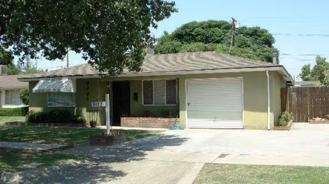 2221 E Donner Ave - Photo 1 of 1