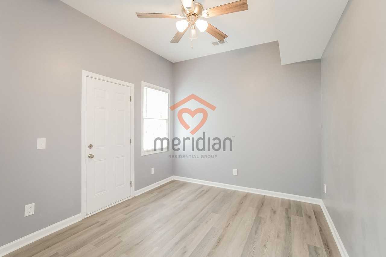 61 Hanover St - Photo 3 of 23