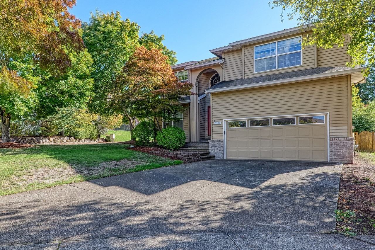 3725 Nw Banff Dr - Photo 2 of 21