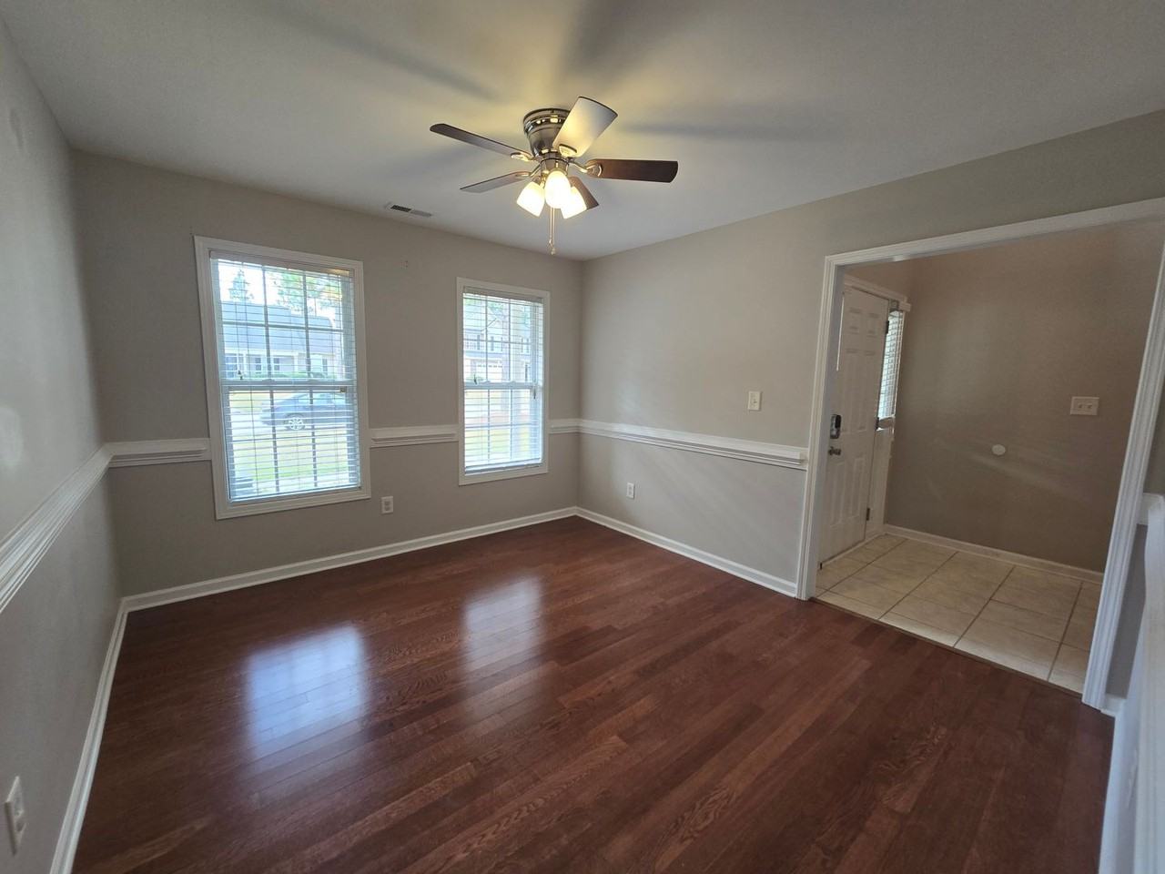 2842 Aristocrat Ln - Photo 3 of 19