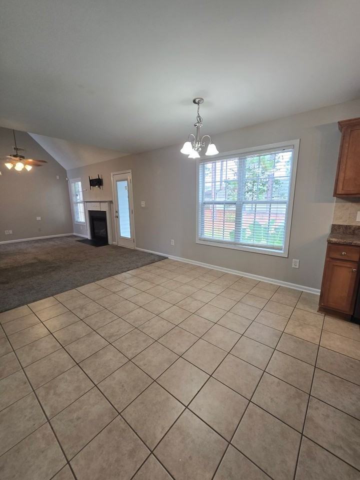 2842 Aristocrat Ln - Photo 5 of 19