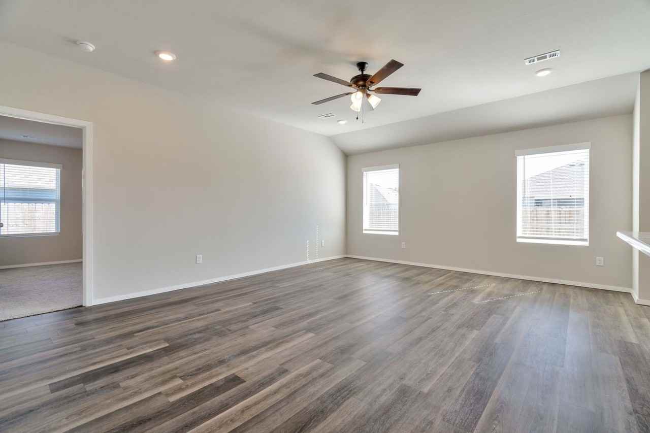 3308 E Ricky Dr - Photo 3 of 21
