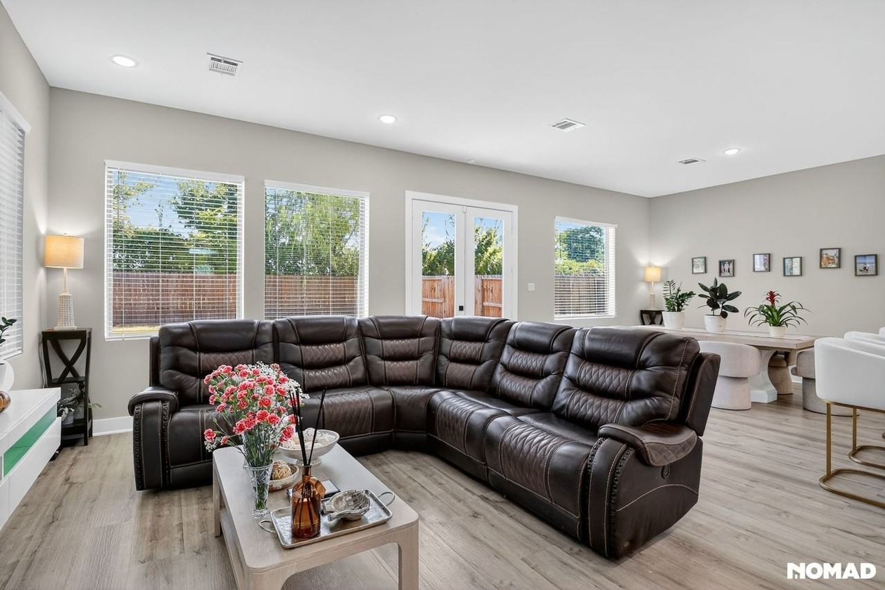 15026 Wunderlust Ln - Photo 3 of 20