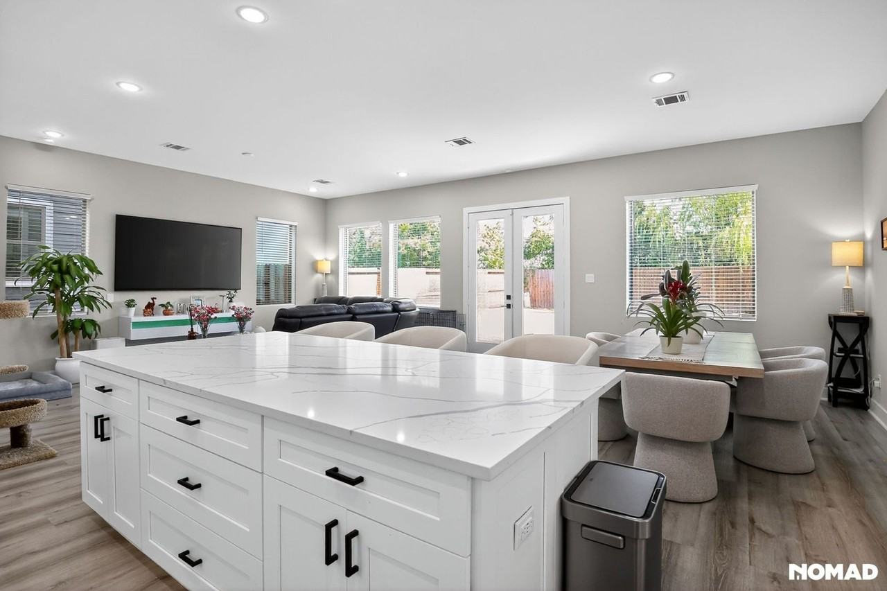 15026 Wunderlust Ln - Photo 7 of 20