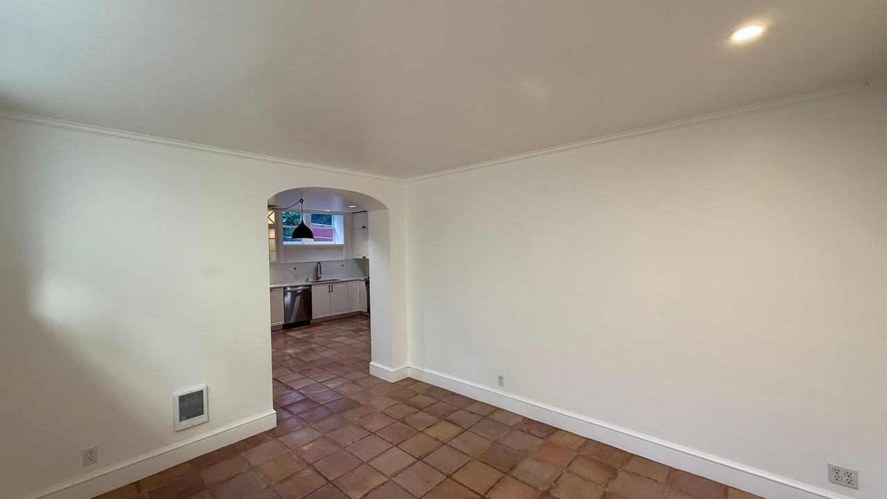 30 Eagle St - Photo 3 of 28