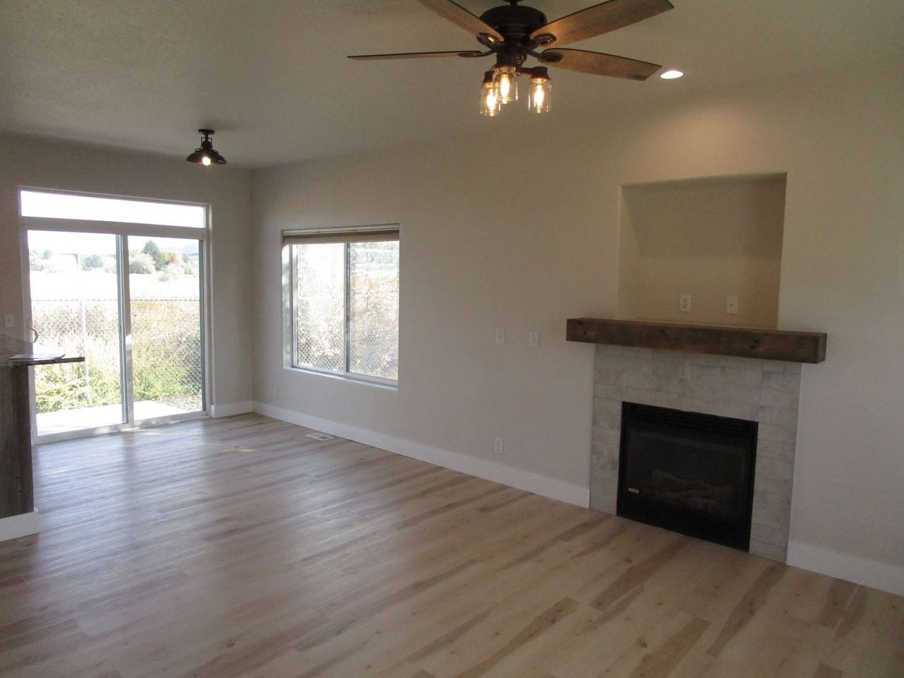 1271 Nw Teal Loop - Photo 2 of 22