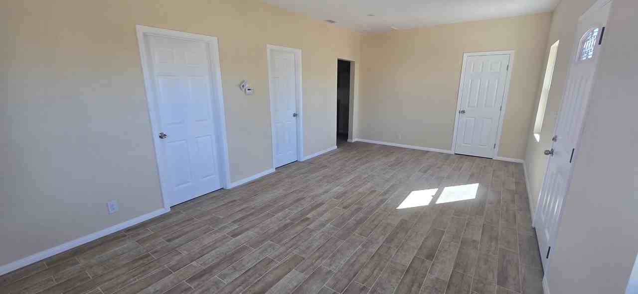 13358 Verbena St - Photo 3 of 8