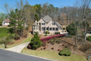 featured image of 132 Interlochen Dr