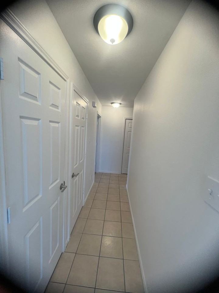 136 Katy St - Photo 6 of 13