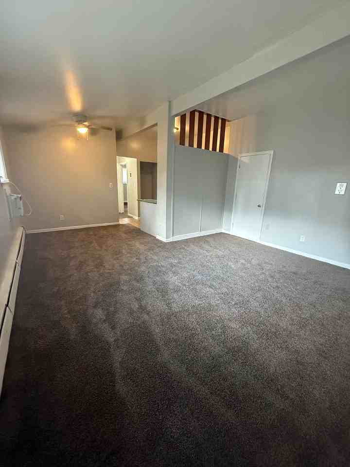 17254 Bentler St - Photo 3 of 10