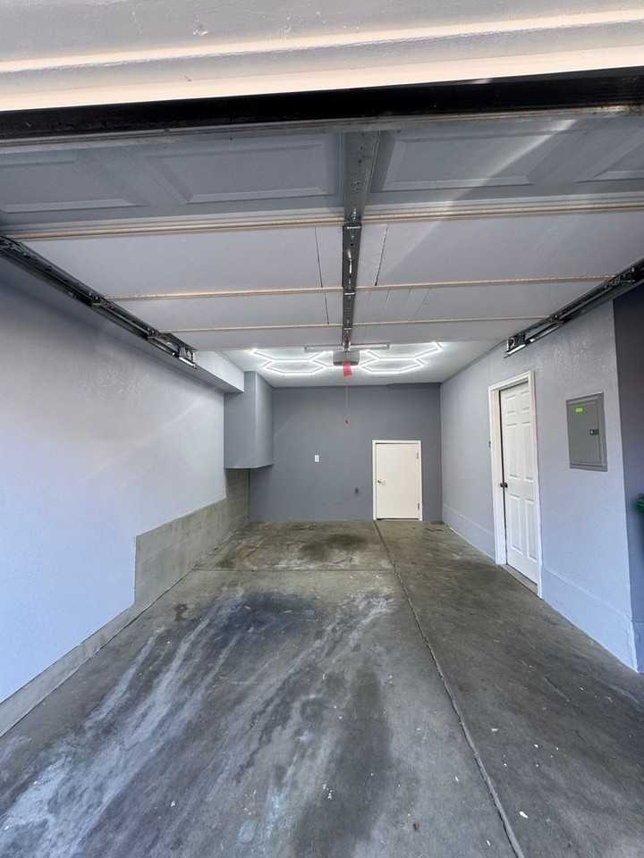 12023 Monaco St - Photo 6 of 36