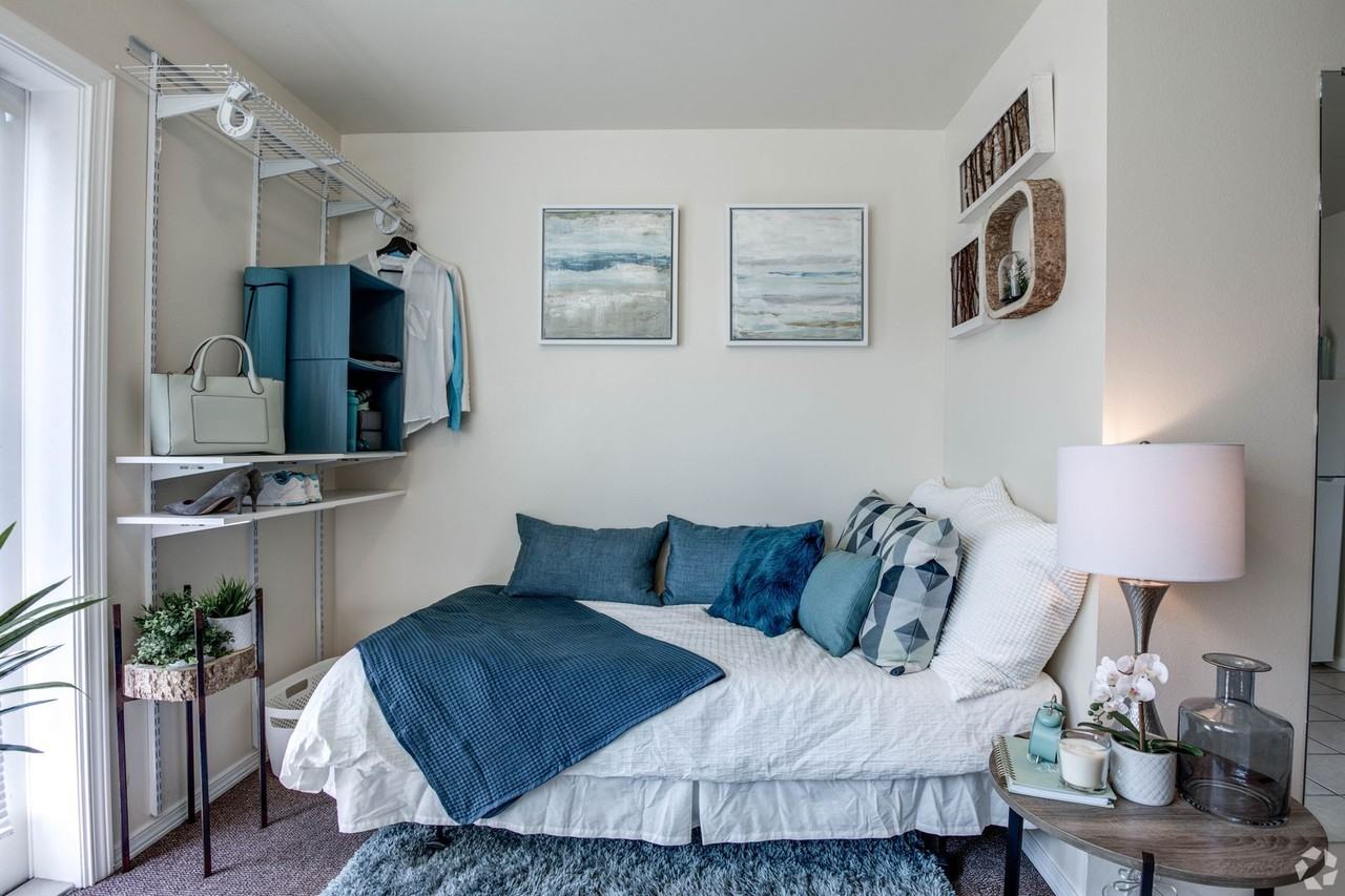 Studio Apartments near Fremont and Wallingford - Photo 7 of 11