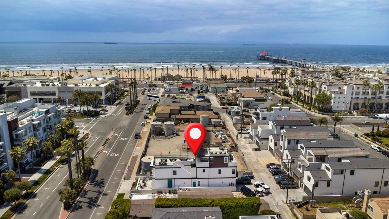 227 1st St #3 - Photo 2 of 26