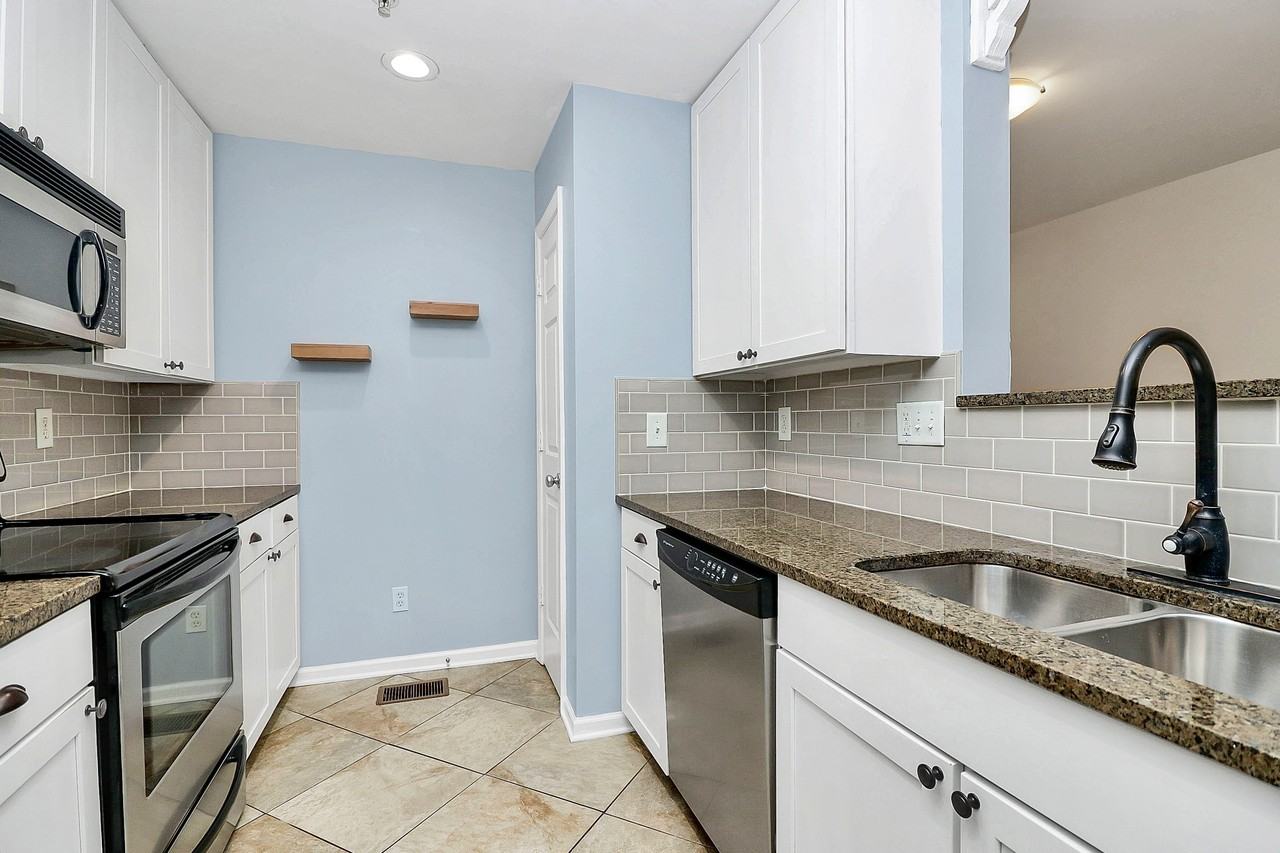 3721 Picasso Ct #3721 - Photo 4 of 12