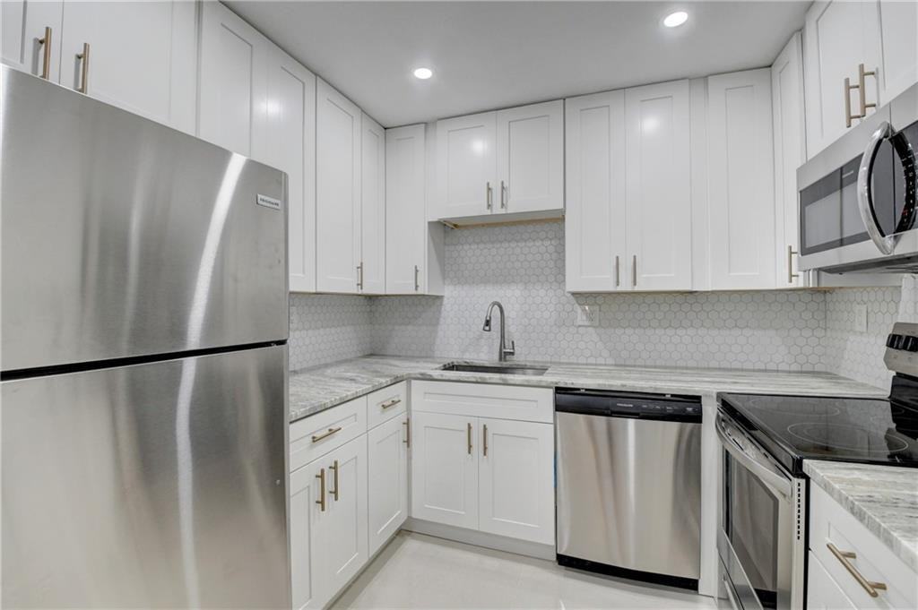 6417 La Costa Dr #104 - Photo 7 of 16