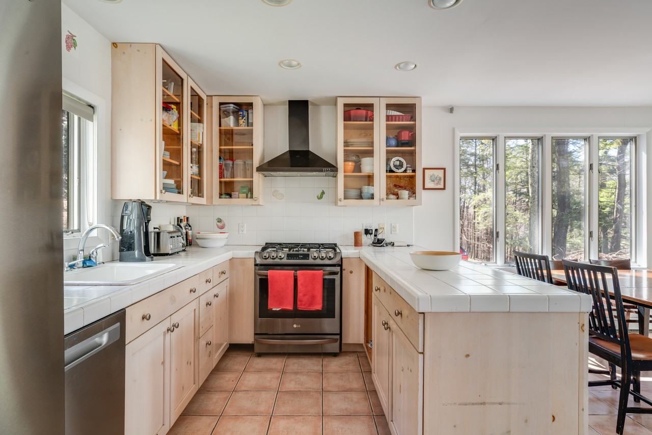 74 Mount Guardian Road #NA - Photo 2 of 21