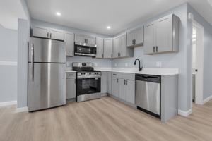 featured image of 160 Chatham St #0