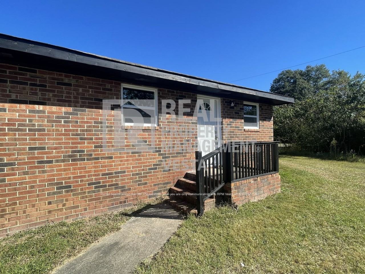 693 Bowman Street - Photo 2 of 10