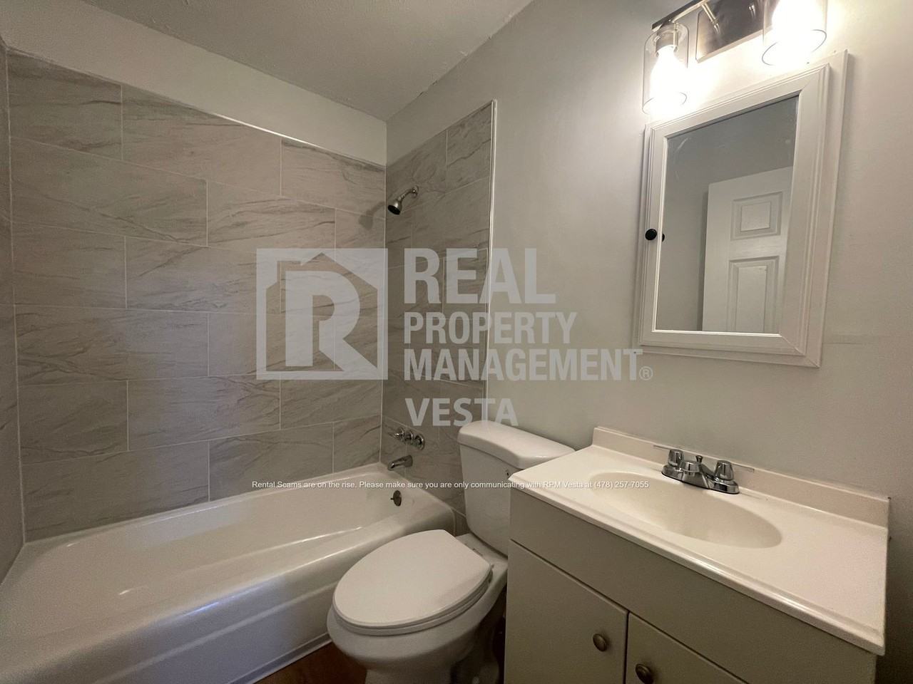 693 Bowman Street - Photo 7 of 10