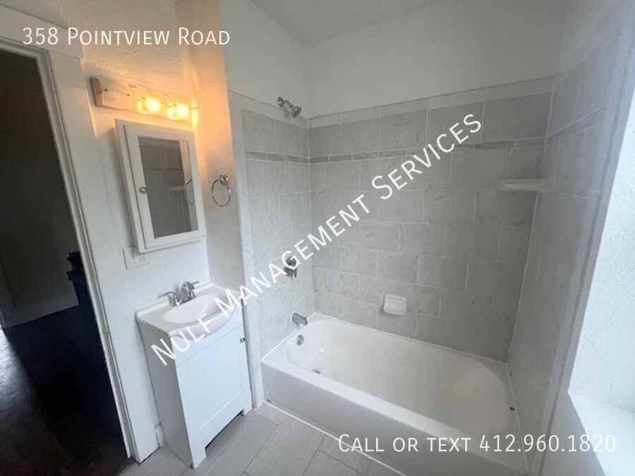 358 Pointview Road - Photo 6 of 12