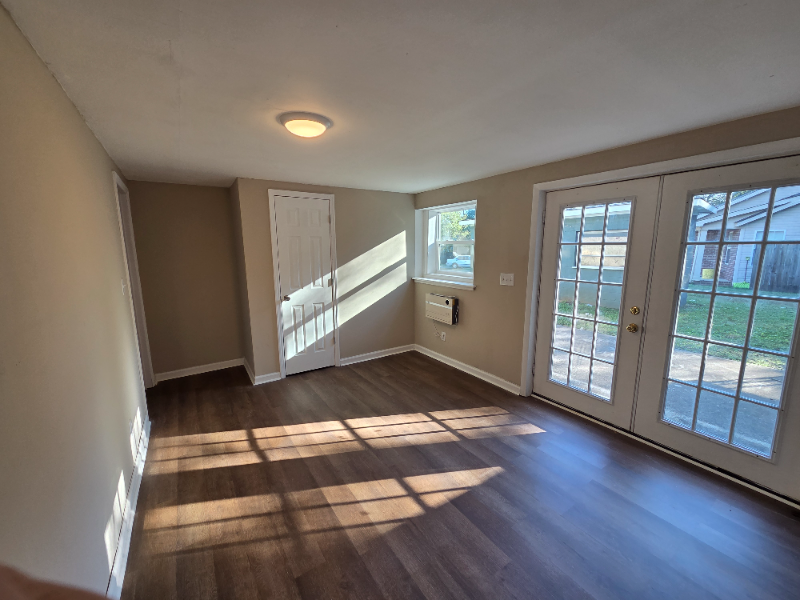 2422/2424 Tinnell Ct #2424 - Photo 7 of 18