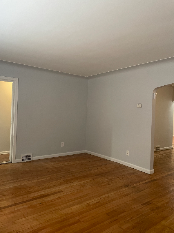 17125 Greenlawn St - Photo 2 of 12