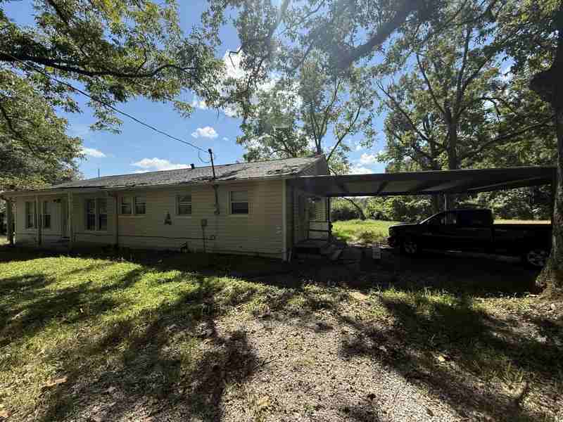 609 Lane Lane - Photo 3 of 18