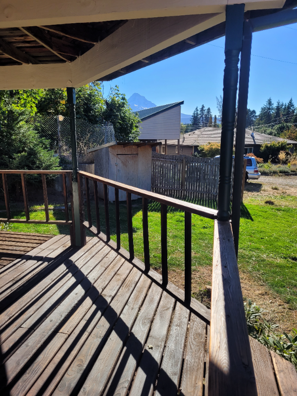 6565 Cooper Spur Rd - Photo 3 of 15