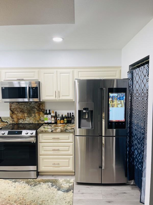 27227 Sun City Blvd - Photo 2 of 8