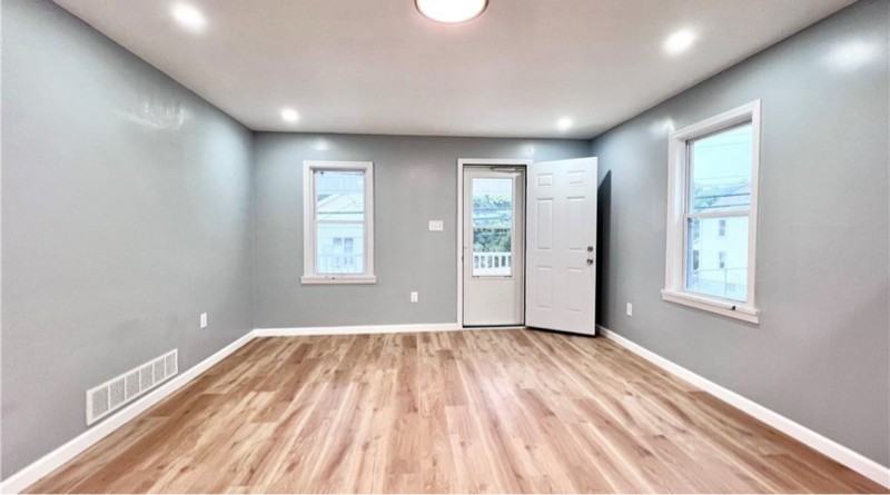 4482 1st St - Photo 2 of 9