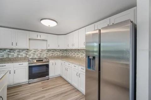 4804 71st St N - Photo 6 of 20