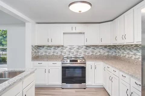 4804 71st St N - Photo 7 of 20