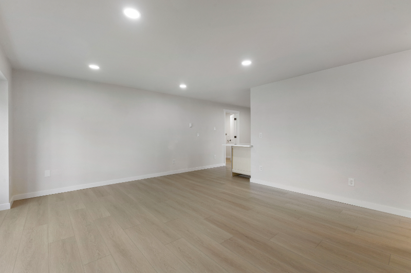 818 173rd St S #1 - Photo 7 of 19