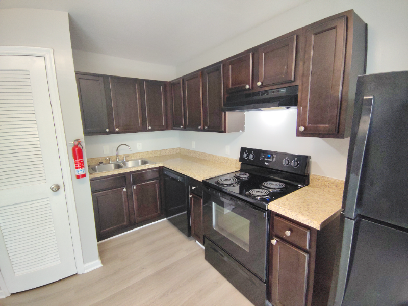 54 Ferguson Dr - Photo 7 of 15