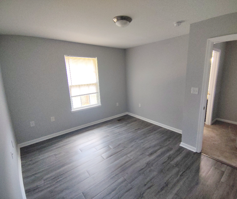 74 Duiguid Dr - Photo 2 of 8