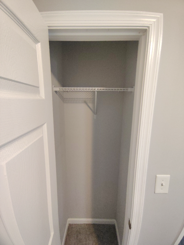 22 Fonda Dr - Photo 2 of 9