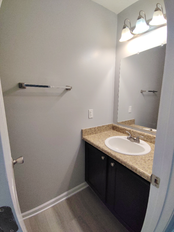 22 Fonda Dr - Photo 3 of 9