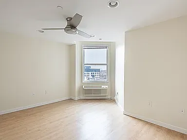 244 S 49th St #A10 - Photo 4 of 11