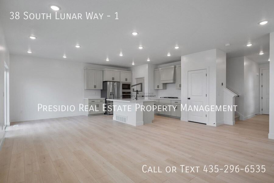 38 S Lunar Way - Photo 3 of 32