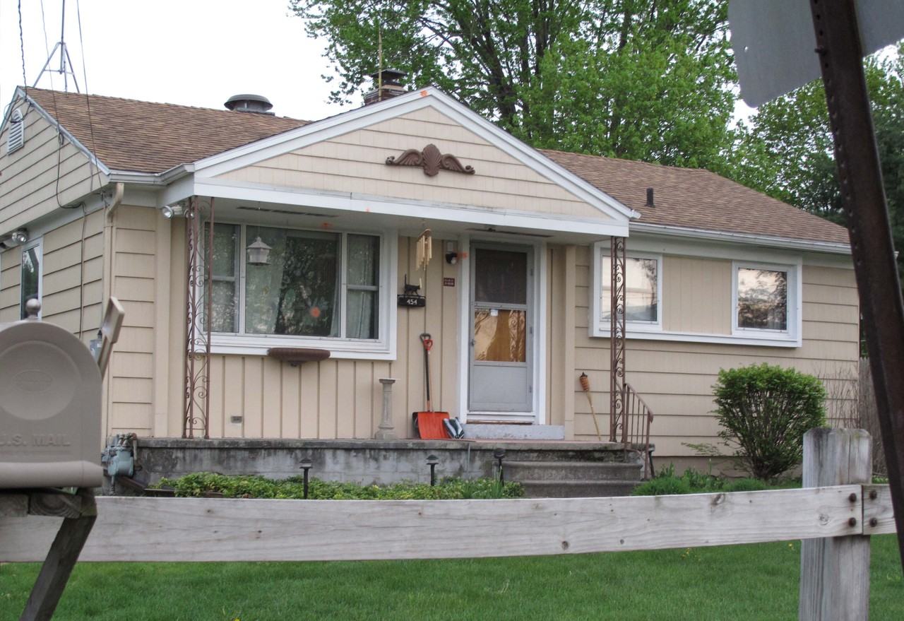 454 Mountainview Ave #NA - Photo 3 of 5