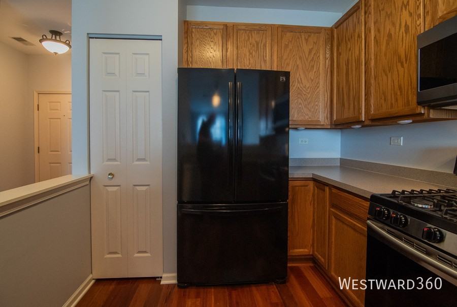 2486 Golf Ridge Circle - Photo 2 of 15