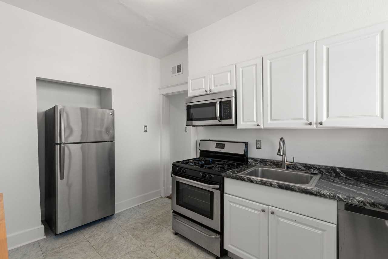 6275 Enright Avenue #3W - Photo 6 of 11