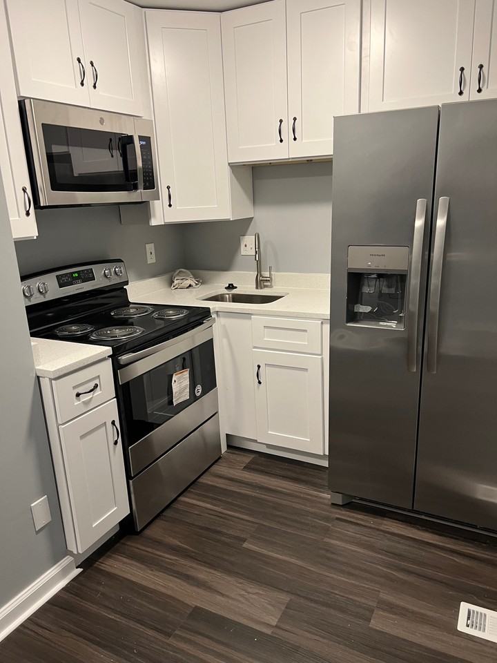 2430 Potterfield Rd - Photo 2 of 8